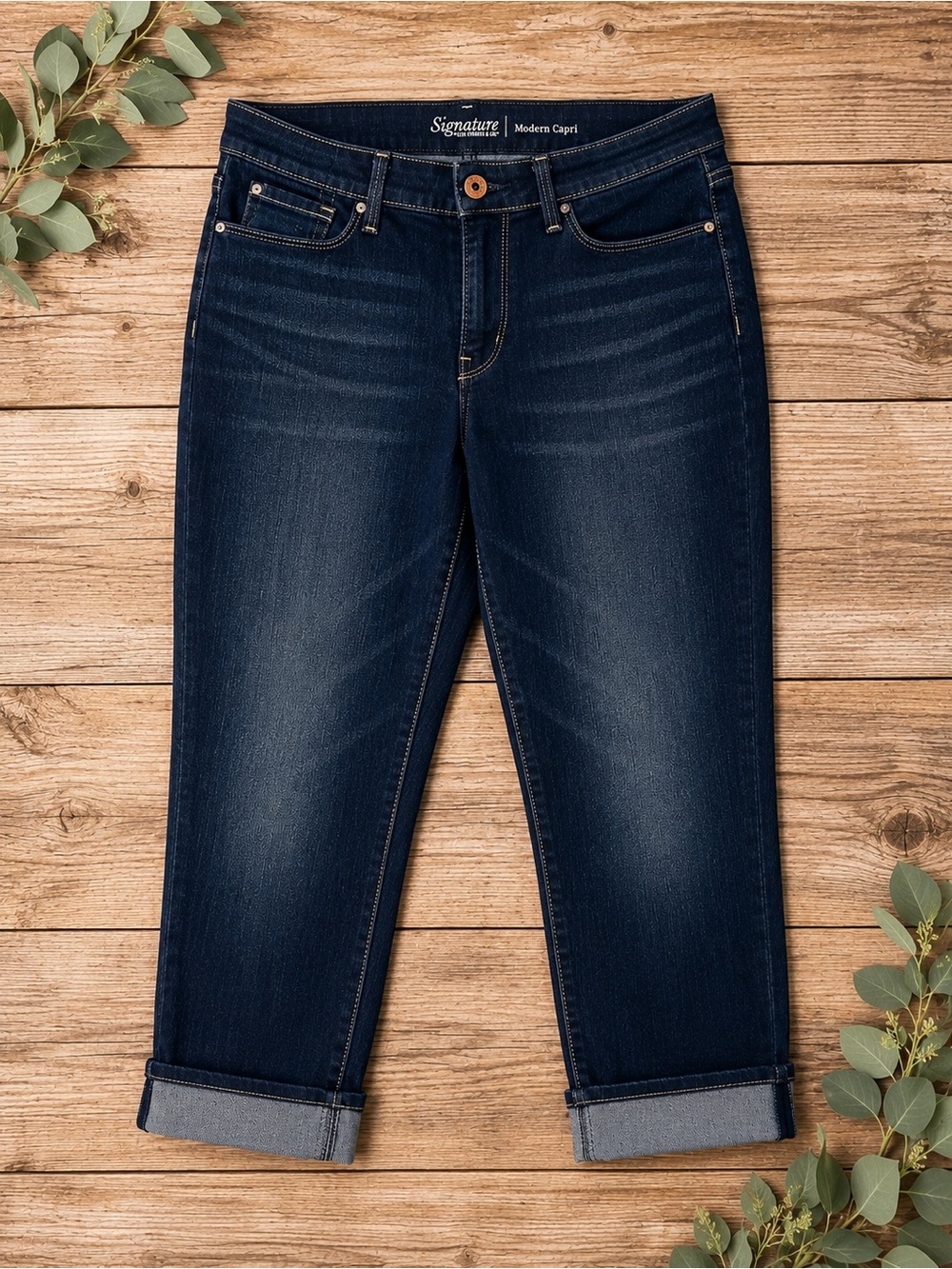 Levi Strauss Signature Modern Capri Dark Wash Jeans Size 12